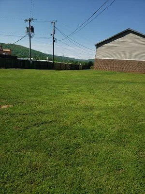 Gilliam And Sons Lawn Care