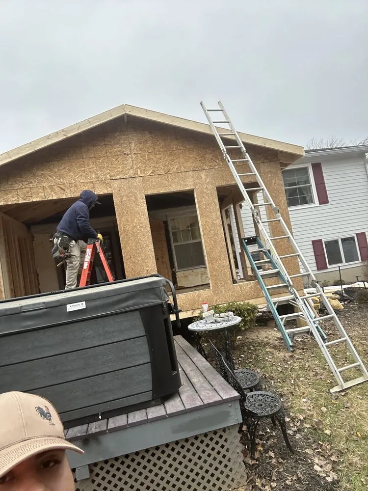 Local lawn care service for homes across Louisville, KY - Gilly Grass Home Exterior Services