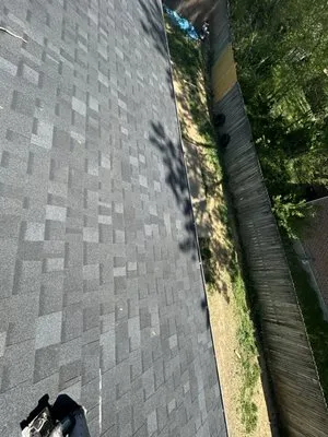 Gilly Grass Home Exterior Services Logo