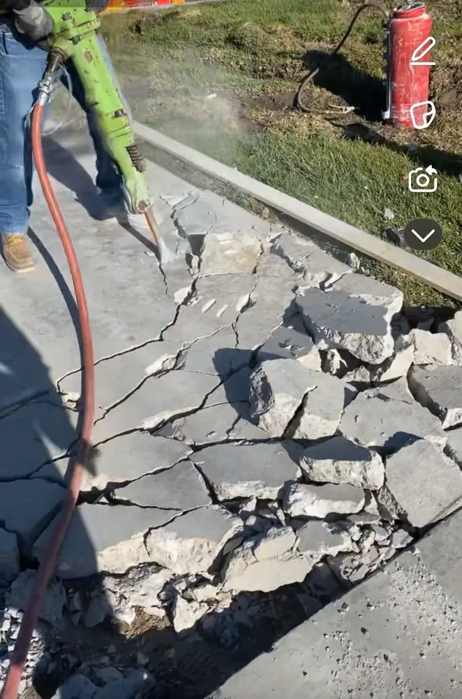 Affordable lawn mowing service for homes across San Bernardino, CA - Gilly’s Lawn Service