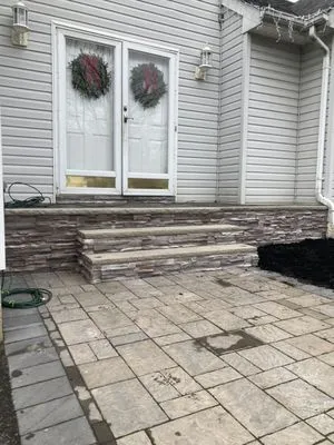 Gillys tree & lawn Logo