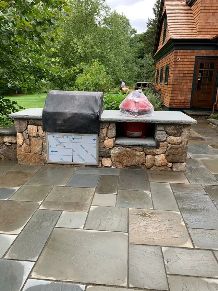 Custom garden landscaping in Framingham, MA by Gilmar's Handyman & Landscaping