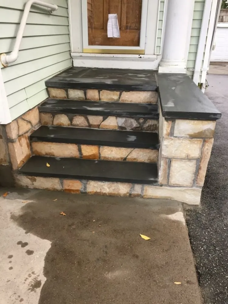 Affordable lawn mowing service in Framingham, MA - Gilmar's Handyman & Landscaping