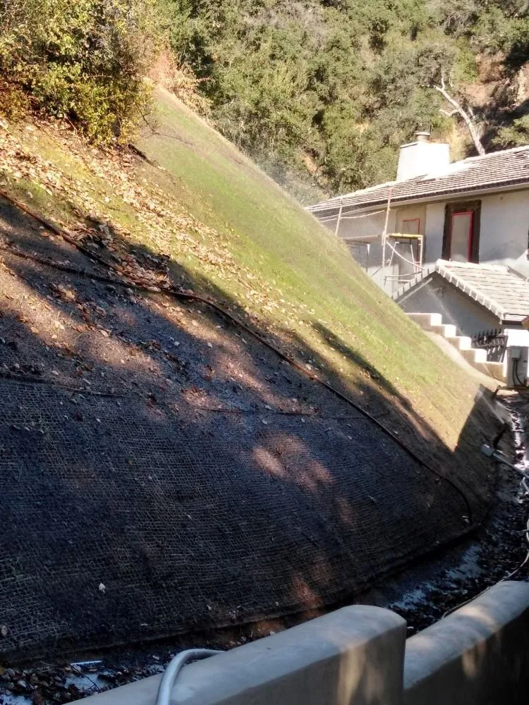 Custom garden landscaping experts serving Bakersfield, CA - Gil's Garden Landscape