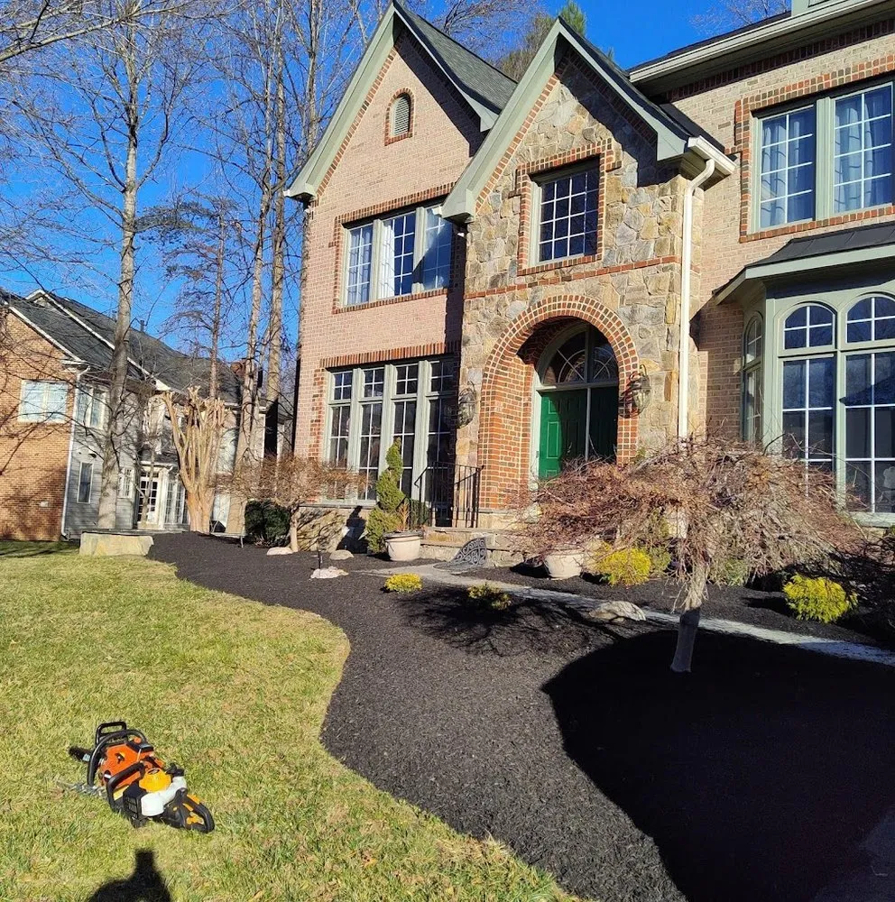 Reliable lawn mowing service in Parkville, MD - Gimmys General contracting