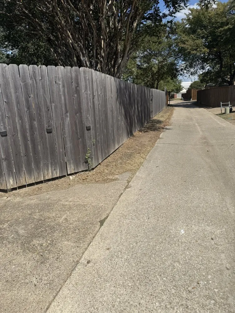 Expert garden landscaping experts serving Cedar Hill, TX - Ginale Lawn Services