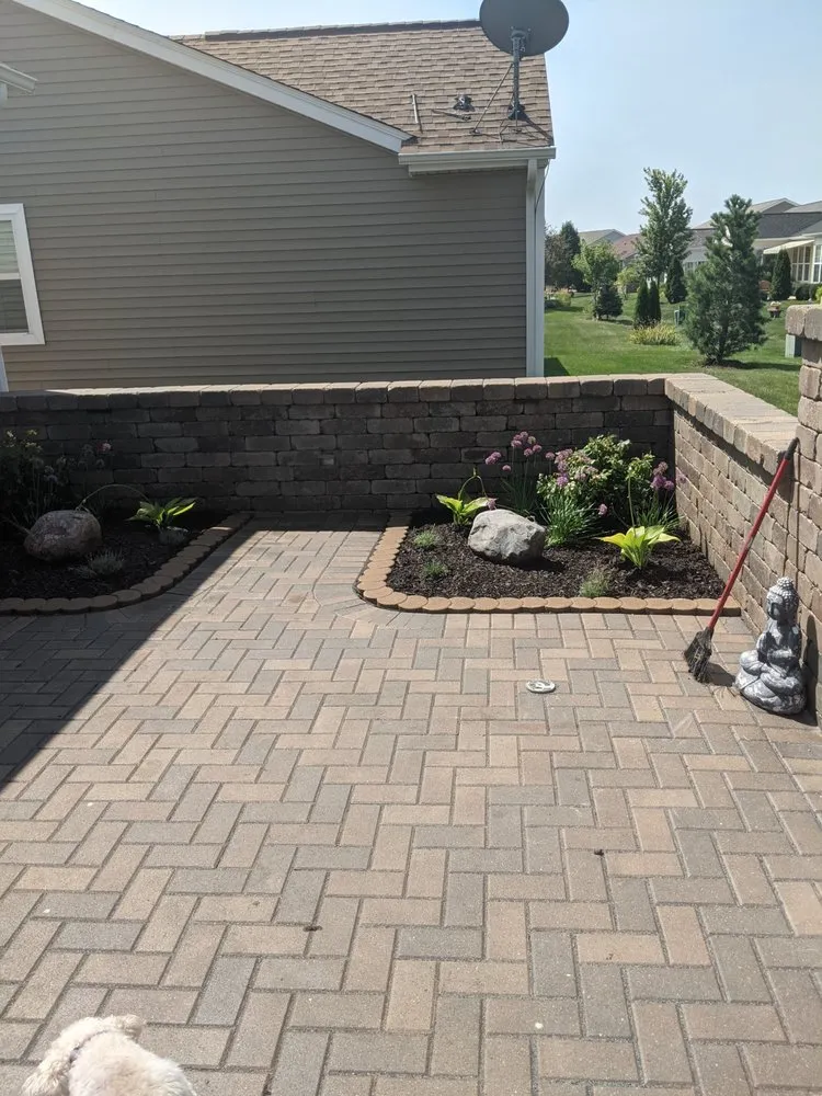 Top-rated landscaping services for residential properties in Joliet, IL by Ginkgo Landscaping And Tree Service