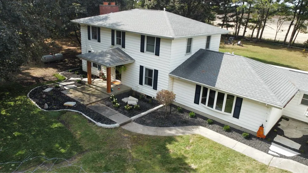 Top-rated yard maintenance experts serving Peotone, IL - Gino's L&L Service