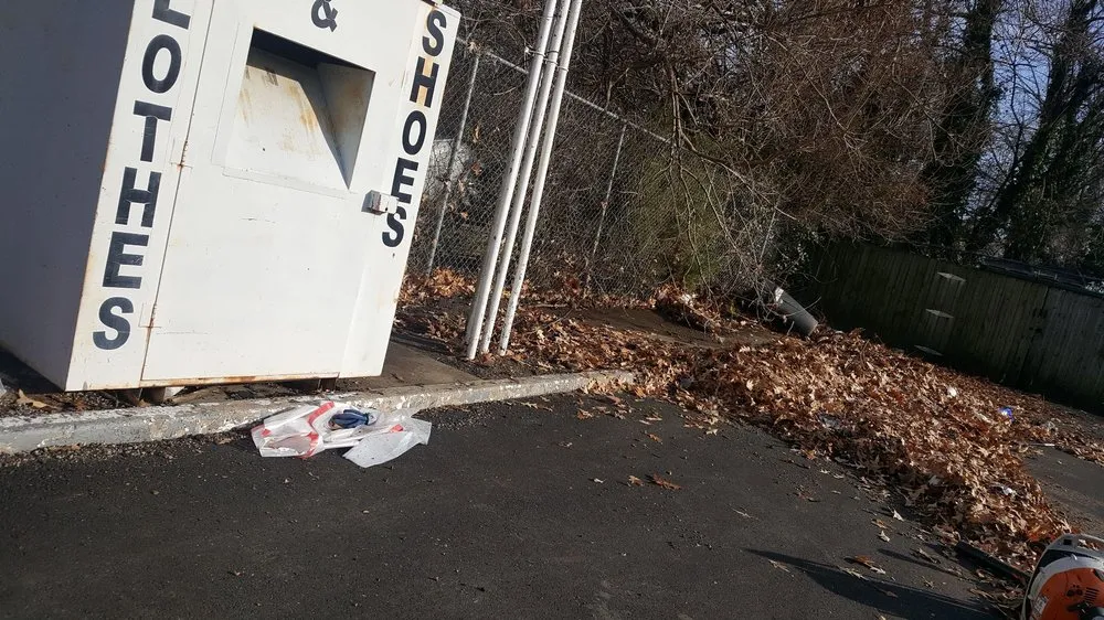 Custom yard cleanup service experts serving Portsmouth, VA - GIO Lawn & Landscaping