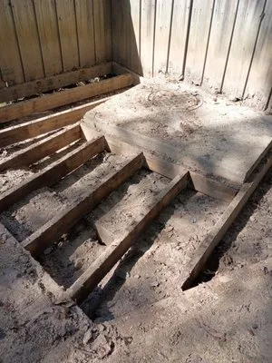 Giovanni's Home Improvement Logo