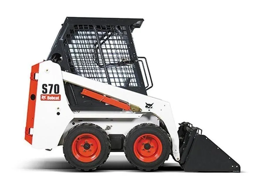 Professional yard cleanup service in Pueblo, CO by Giovanni's Landscaping & Skid Work