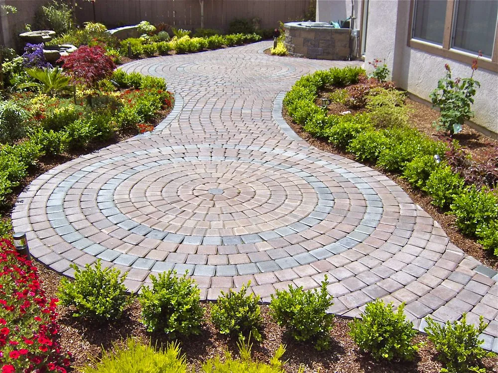 Top-rated outdoor landscaping in Alameda, CA by Giovanni's Landscaping, LLC