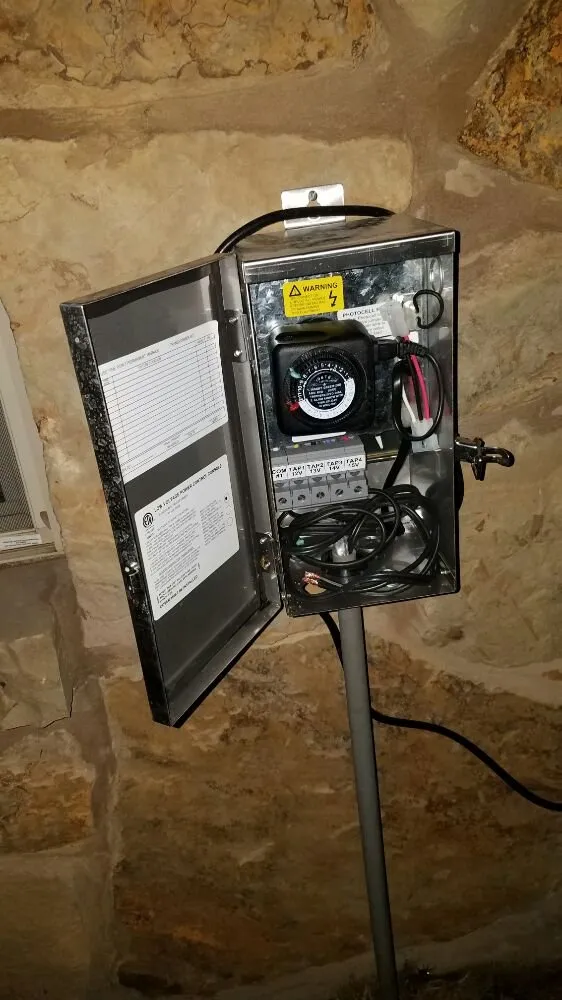 Trusted lawn care service near you across Round Rock, TX - Giraffe Tree & Landscaping Services