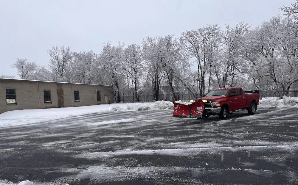 Affordable lawn mowing service in Rochester, NY - Girl Plower