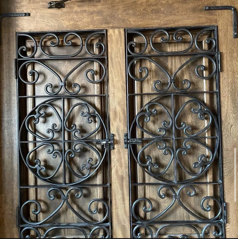 Top-rated lawn care service in Houston, TX by Giron Landscape