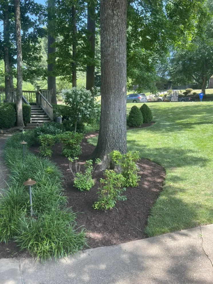 Custom landscaping services in Owensboro, KY by Gish Lawn & Landscape