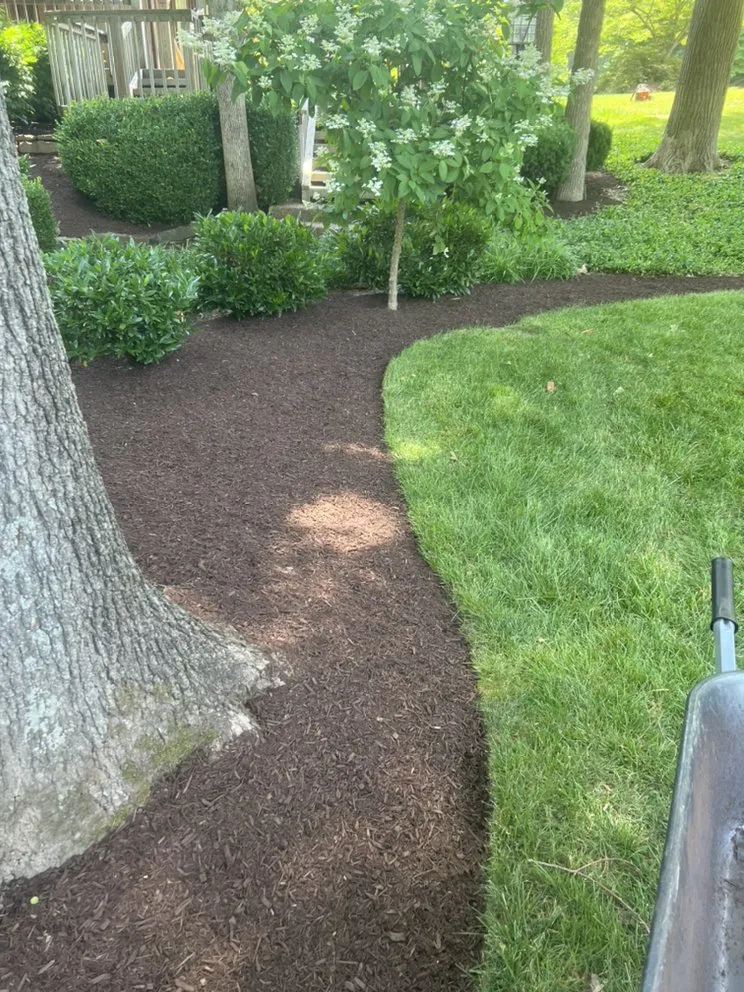 Top-rated residential landscaping experts serving Owensboro, KY - Gish Lawn & Landscape