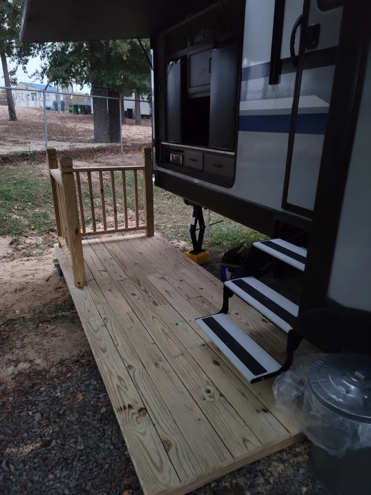 Affordable yard maintenance in Cary, NC - G&J Company