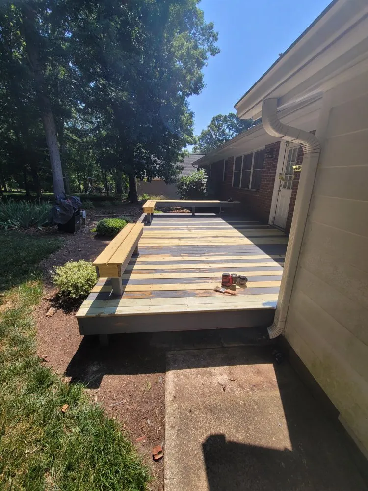 Custom lawn mowing service in Cary, NC - G&J Company