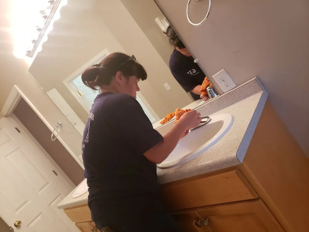 Professional landscaping services in Niagara Falls, NY - GJ'S Janitorial Services