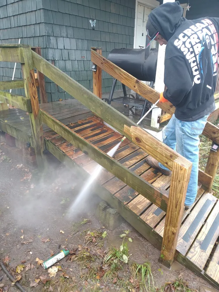 Trusted yard cleanup service experts serving Lexington, NC - G&L Lawn Care