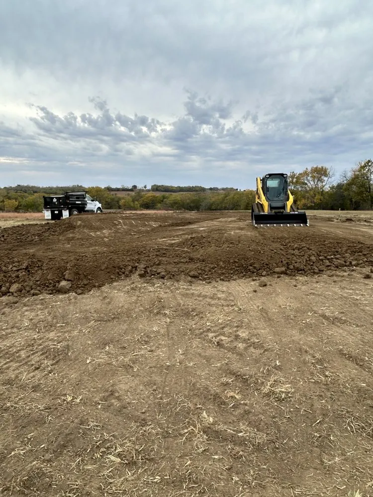 Custom residential landscaping experts serving Paola, KS - Glacial Plains Land Services