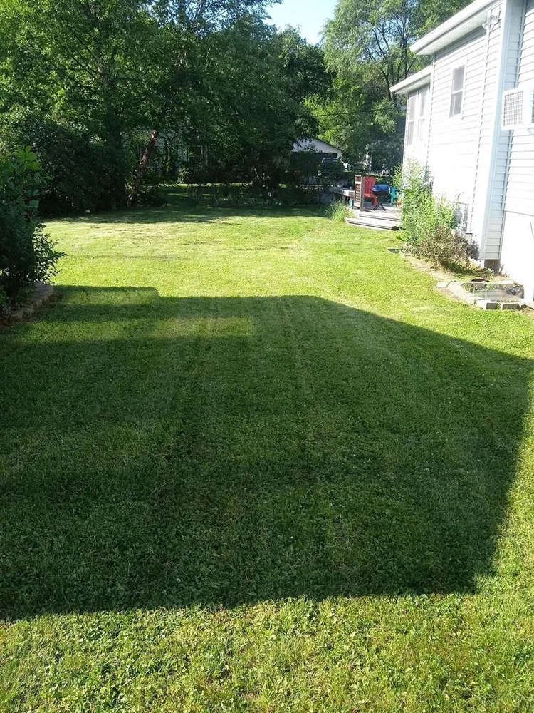 Professional yard maintenance in Saint Paul, MN - Gladiator Lawn And Snow Service