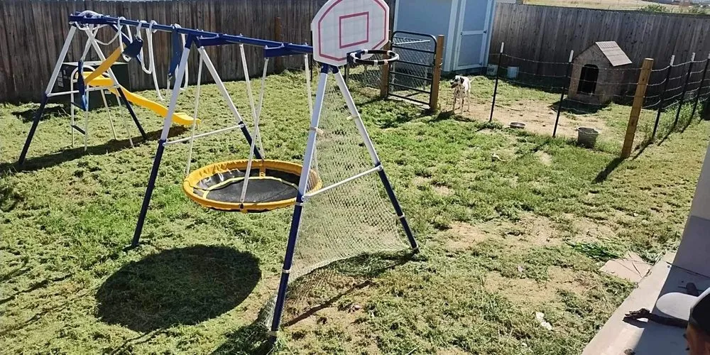 Local residential landscaping for residential properties in Laredo, TX by Gladitor Lawn Services