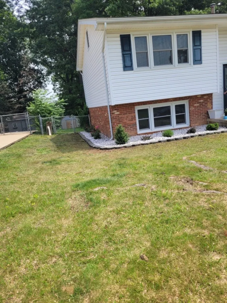 Professional lawn care service in Craigsville, VA - Gladwells Lawn