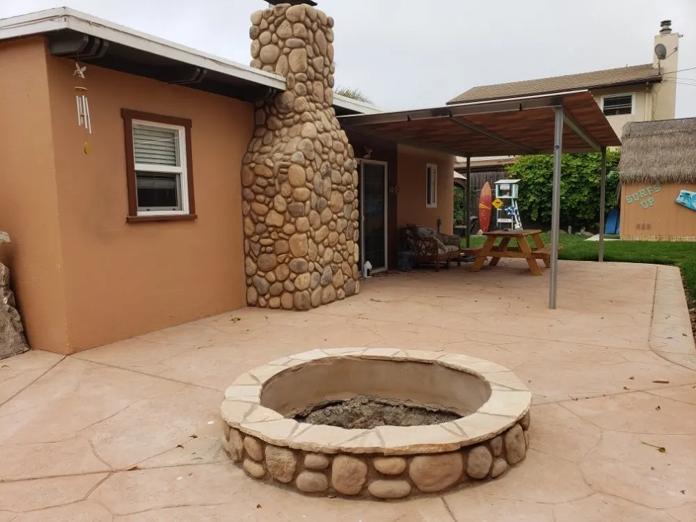 Professional residential landscaping in Oxnard, CA by Gladys Lopez & Family landscaping & Maintenance