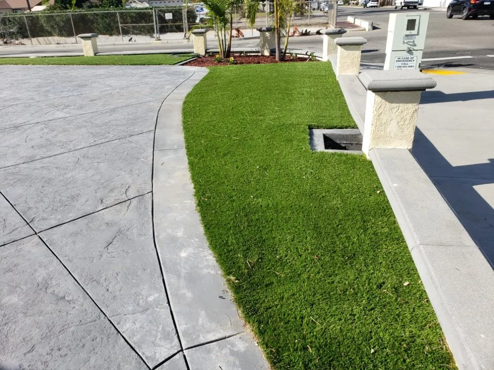 Trusted yard cleanup service in Oxnard, CA - Gladys Lopez & Family landscaping & Maintenance