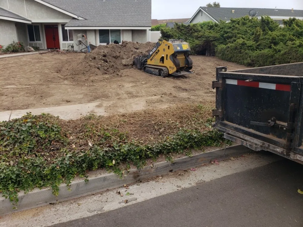 Reliable lawn mowing service in Oxnard, CA - Gladys Lopez & Family landscaping & Maintenance