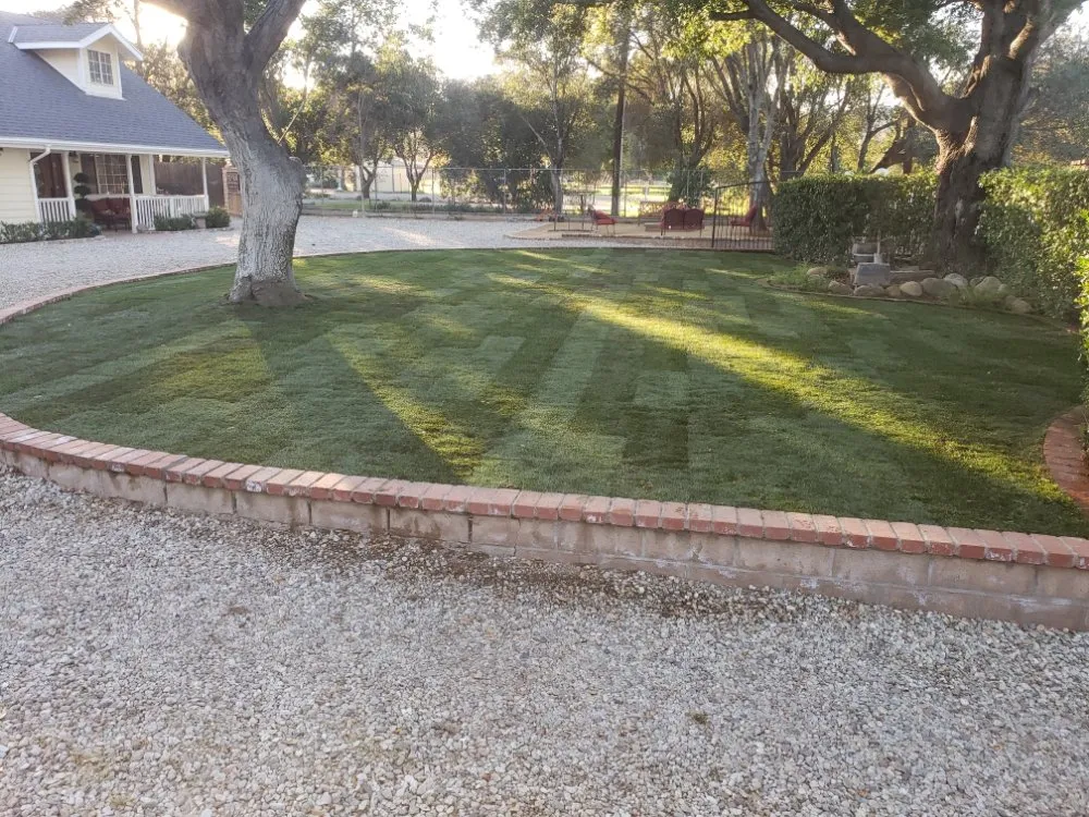 Professional lawn mowing service experts serving Oxnard, CA - Gladys Lopez & Family landscaping & Maintenance