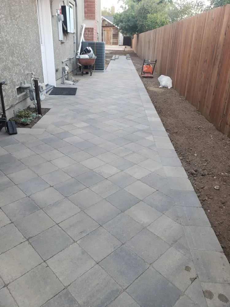 Professional lawn mowing service for residential properties in Oxnard, CA by Gladys Lopez & Family landscaping & Maintenance