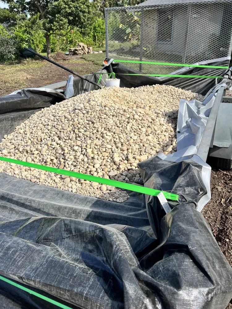 Expert yard maintenance in Melbourne, FL by Glamorous Lawns