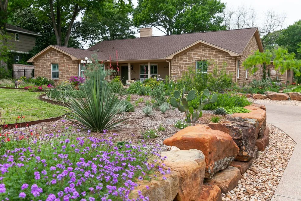 Top-rated yard maintenance for beautiful yards in Brenham, TX by Glasco & Co Landscaping
