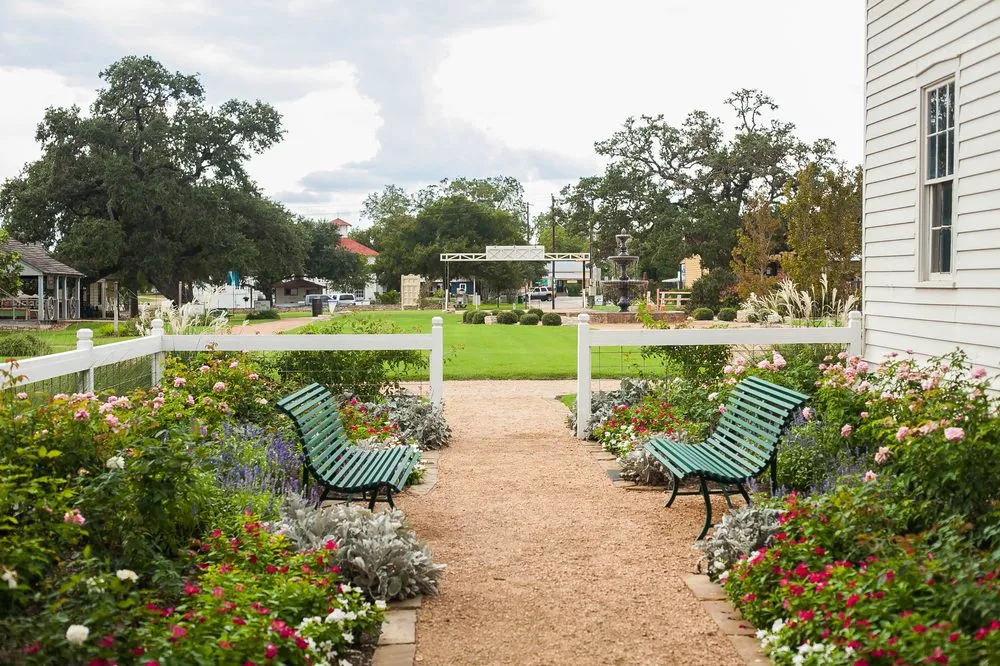 Affordable outdoor landscaping in Brenham, TX by Glasco & Co Landscaping
