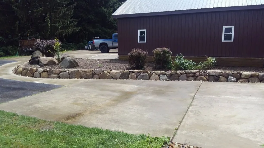 Trusted yard cleanup service for outdoor upgrades across Cambridge Springs, PA - Glass Landscaping