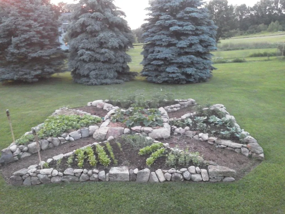 Professional landscape design in Cambridge Springs, PA - Glass Landscaping