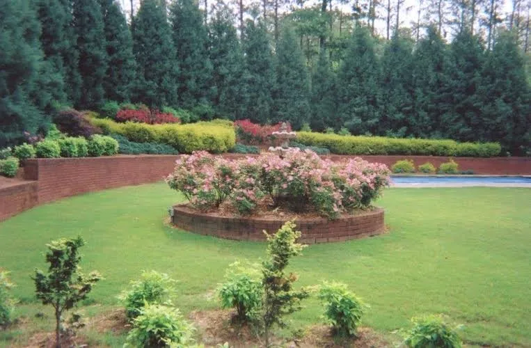 Top-rated residential landscaping for beautiful yards across Woodstock, GA - Glasscapes