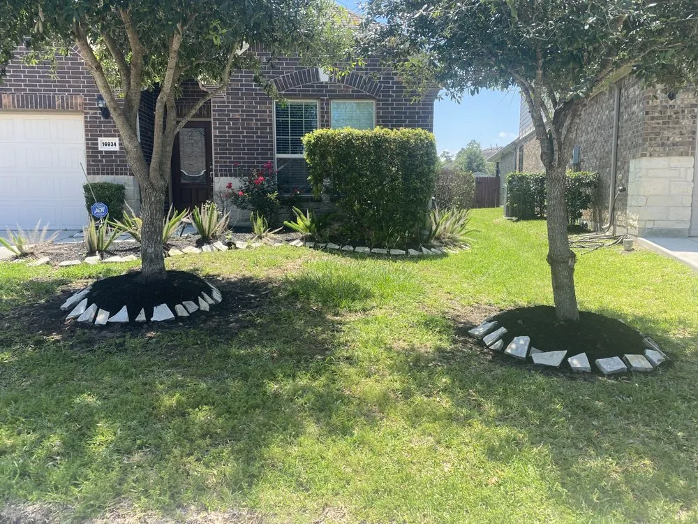 Professional landscaping services experts serving Houston, TX - Glazing Handymen and Landscaping