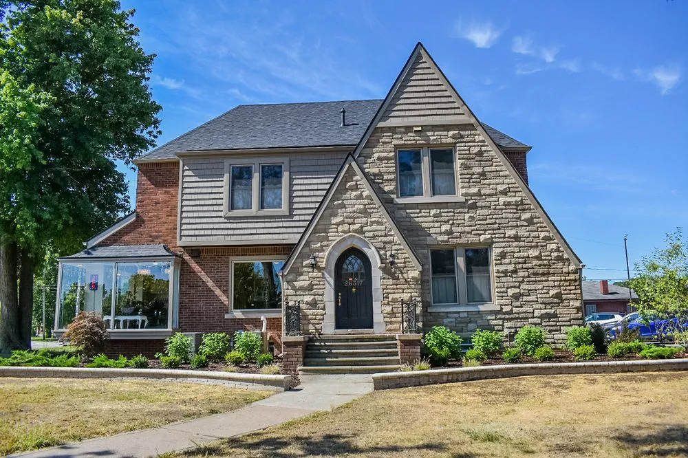 Expert residential landscaping in Flat Rock, MI - GLC Lawn, Landscaping & Snow Removal