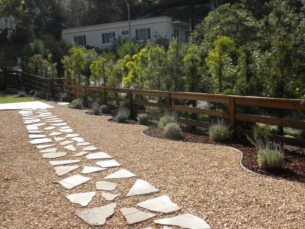 Affordable garden landscaping in Studio City, CA by GLD Landscape Design