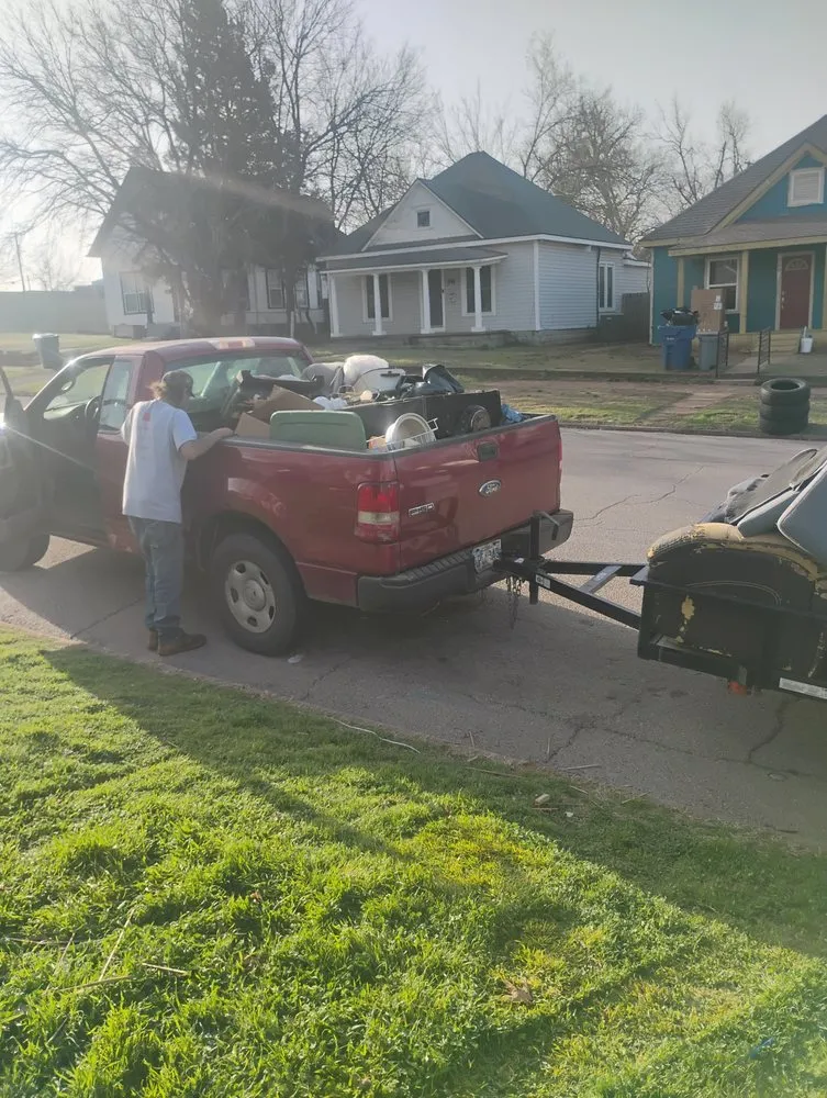 Reliable lawn mowing service in Guthrie, OK by Glen Lovin Enterprises