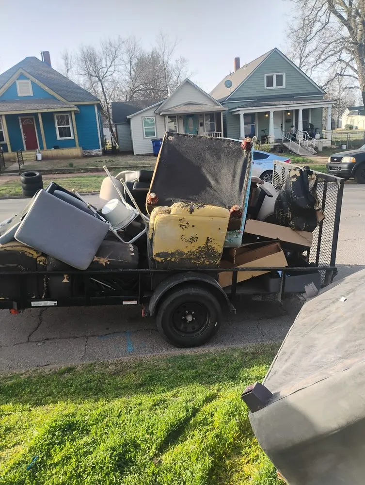 Affordable garden landscaping for beautiful yards across Guthrie, OK - Glen Lovin Enterprises