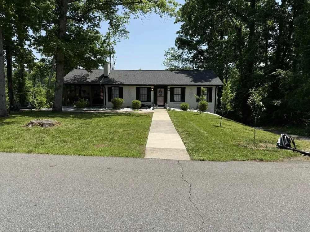 Expert residential landscaping in Elkin, NC by Glendale Lawn Care