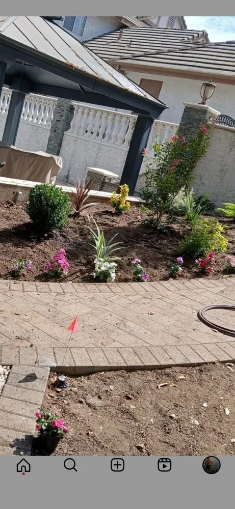 Reliable outdoor landscaping experts serving Covina, CA - Glendora Garden View