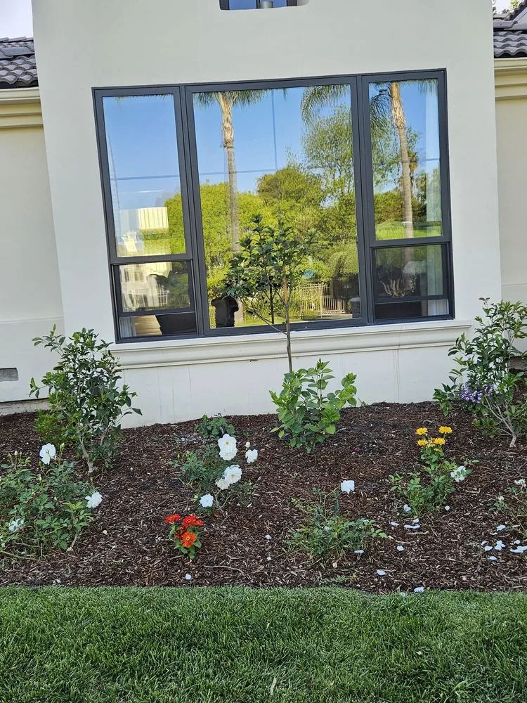 Reliable landscaping services experts serving Covina, CA - Glendora Garden View