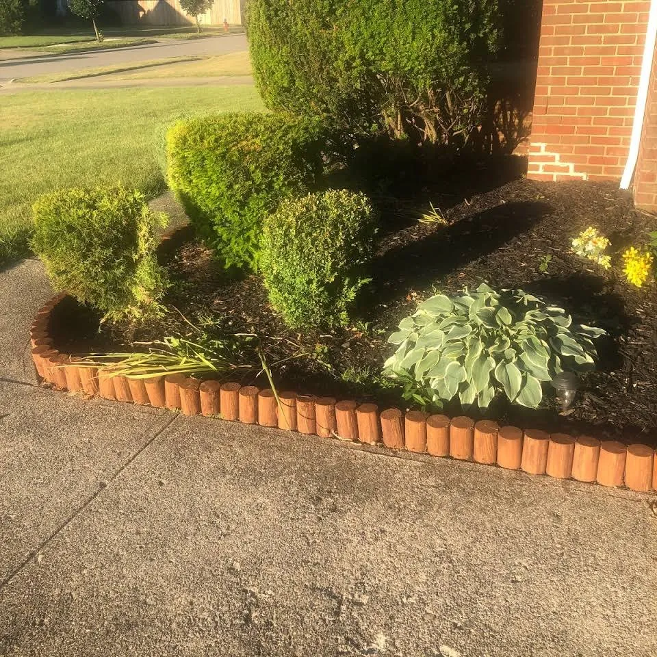 Local yard maintenance for homes in Cleveland, OH by Glenn Glenn's Services