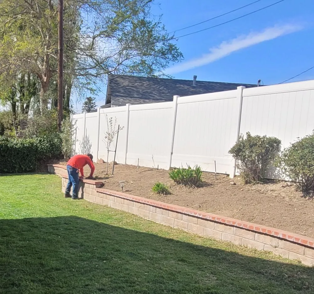 Professional yard cleanup service for homes across Lancaster, CA - Glenn's Lawn Care